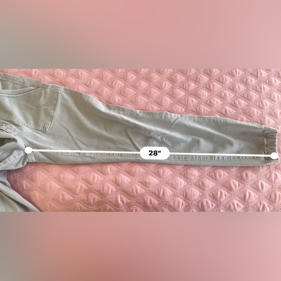 American Eagle Outfitters Tan Joggers - Picture 5 of 15